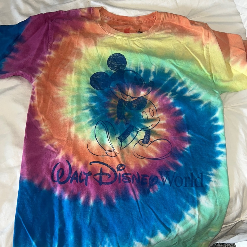 Disney tshirt